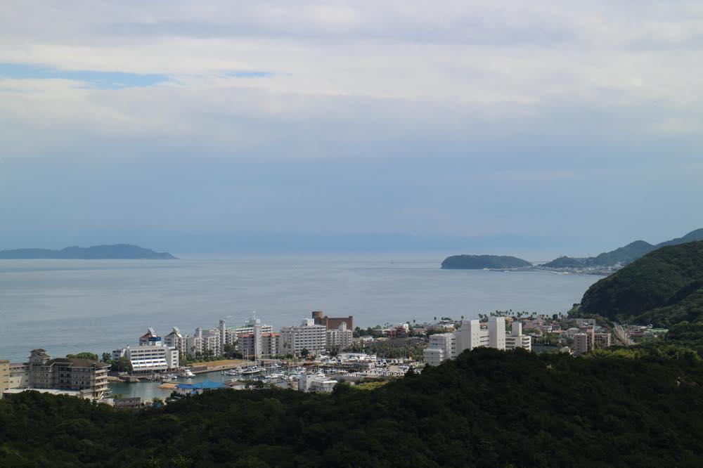 22年版 日帰り入浴ができる洲本温泉旅館おすすめ10選 兵庫県在住者が徹底紹介 露天風呂 食事付きプラン リーズナブルなお宿など アニーお祝い体験マガジン By ギフトモール