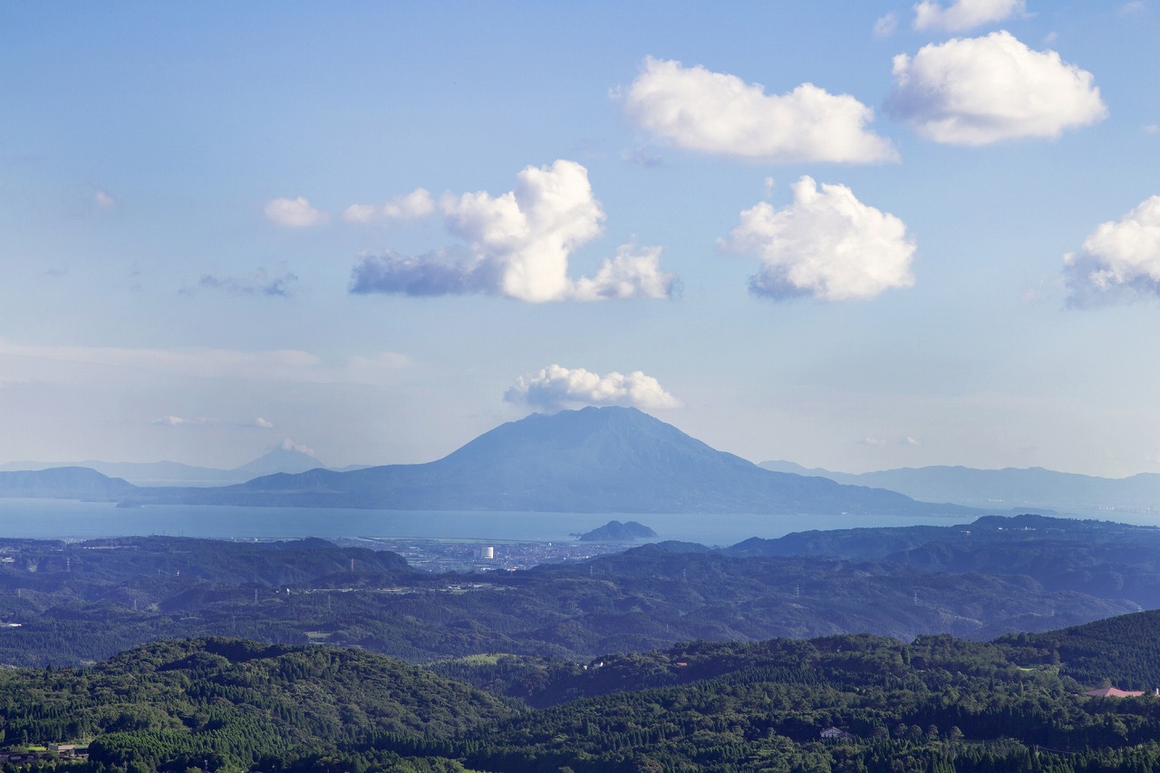 【保存版】霧島の温泉旅館おすすめ15選【温泉好きの九州人が徹底紹介】専用風呂付き客室・料理自慢・個性派のお宿など