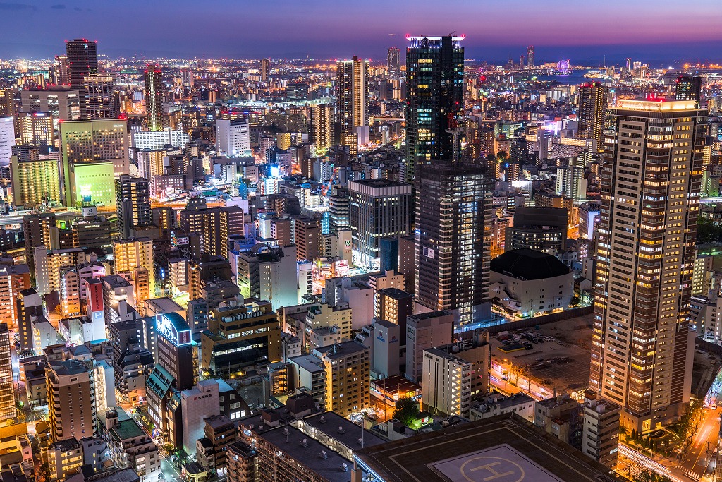 【保存版】梅田で夜景の見えるディナーならここ！グルメライターおすすめの18店【絶景・フレンチ/イタリアン/鉄板焼き・名店など】