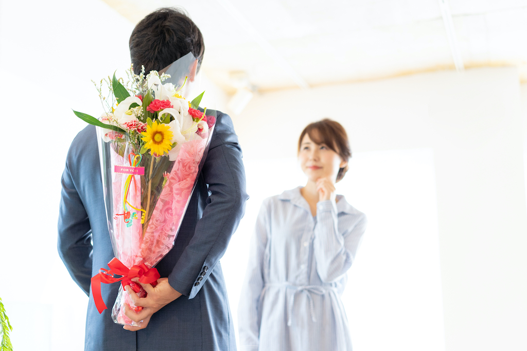 【予算5000円】30代の妻に喜ばれるおすすめプレゼント15選！10年以上妻へプレゼントを贈る筆者が紹介