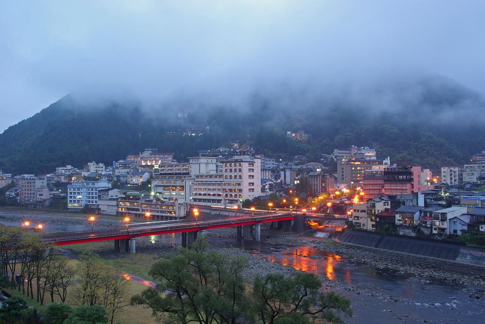 【保存版】露天風呂付客室のある下呂温泉旅館おすすめ10選【温泉大好きライターが徹底紹介】部屋数が少ないプライベート宿・絶景・レトロなお宿など