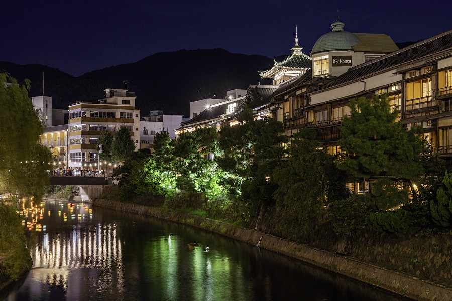 【保存版】伊東温泉旅館おすすめ15選【関東在住民が徹底紹介】お風呂・料理自慢、高級なお宿など