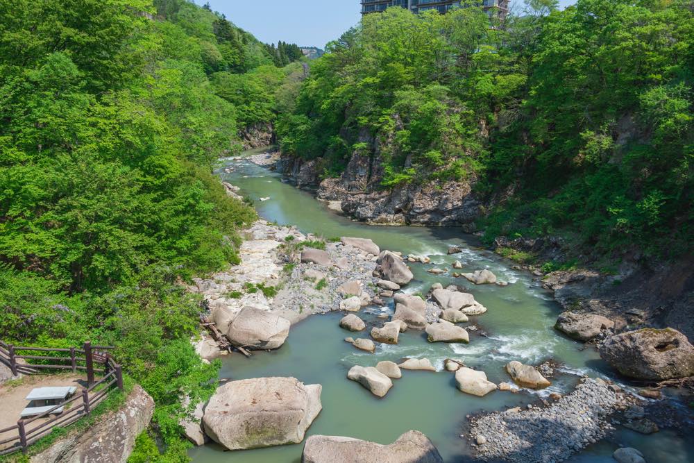 【保存版】秋保温泉の高級旅館おすすめ15選【温泉好きが徹底紹介】アクセス◎・露天風呂付き客室・日帰り入浴OKのお宿など