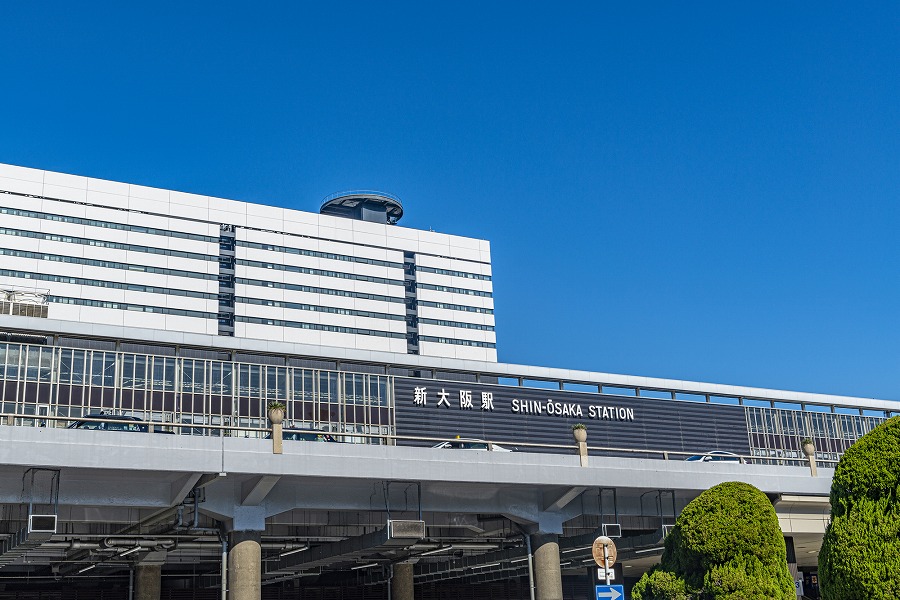 【保存版】新大阪駅構内のランチ15選！カップルのデートや記念日にもおすすめ【関西民が徹底ガイド】スジ焼き・串カツ・フルーツサンド・老舗オムライスも