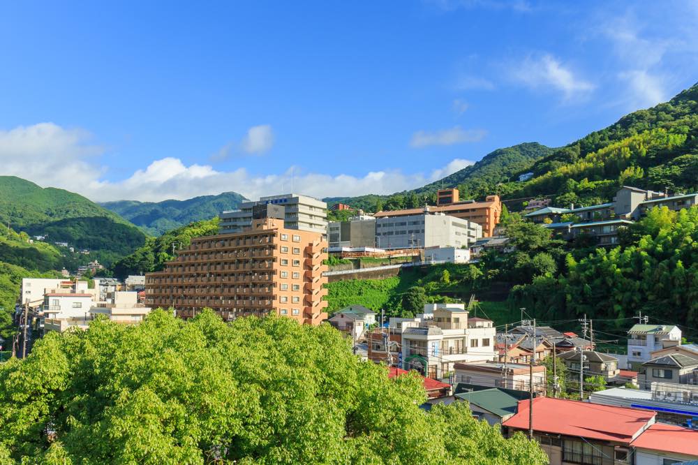 【湯河原温泉】記念日で泊まりたい旅館・ホテル15選！露天風呂付き客室・美食・コスパ◎など神奈川県在住で湯河原温泉によく行く筆者が徹底調査！