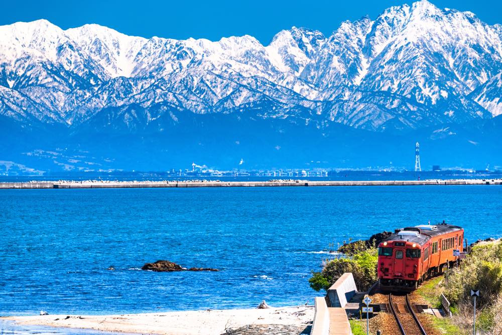 【氷見温泉】記念日・誕生日など特別な日に泊まりたい旅館・ホテル10選！絶景・海の幸・庄川温泉など温泉好きな筆者が徹底調査！