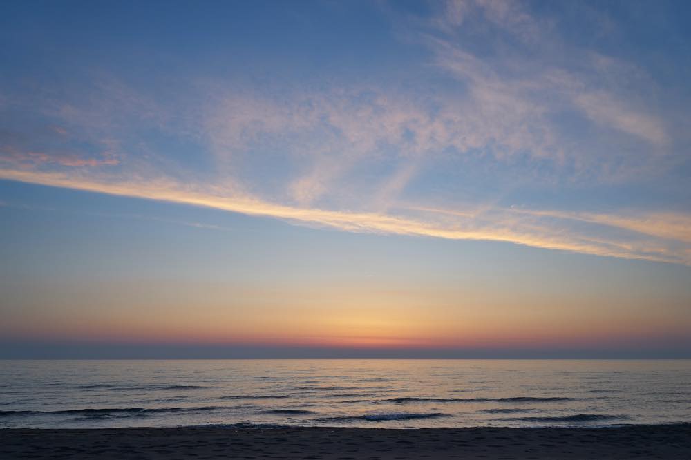 【保存版】寺泊デートならここ！日本海が好きな筆者おすすめの15スポット【夕陽の絶景・海岸乗馬・絶品海の幸グルメ・絶景温泉宿など】