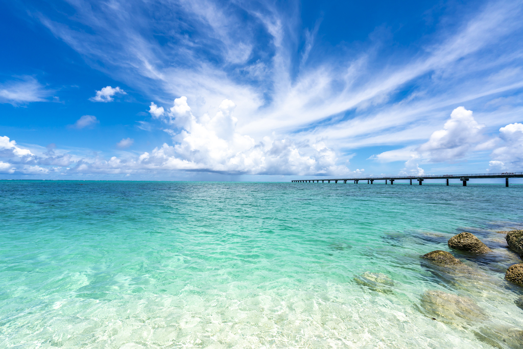 沖縄の水遊びスポット30選！絶景ビーチ・リフレッシュ・海遊びなど旅行好きな筆者が紹介