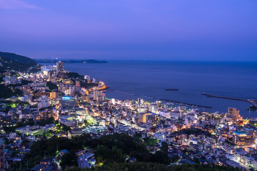 【保存版】夜の静岡デートならここ！近隣住民おすすめの17スポット【夜景・イルミネーション・ドライブ・雰囲気抜群なディナーまで】