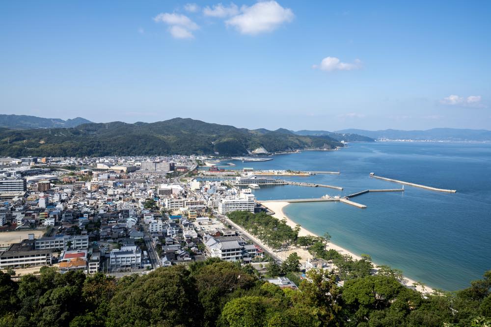 22年版 カップル向きの淡路島の温泉旅館おすすめ15選 温泉デート通が徹底紹介 カップルプラン 露天風呂付き客室 コスパ など アニーお祝い体験マガジン By ギフトモール