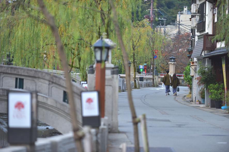 【関西温泉】結婚記念日で泊まりたい旅館・ホテル15選！おこもりステイ・温泉街散策・絶景などコテコテの関西人の筆者が徹底調査！