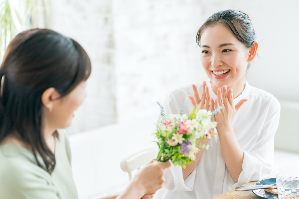【予算15000円】30代女友達がもらって嬉しいおすすめプレゼント15選!美容・高級グルメ・インテリアまで同世代美容ライターが紹介