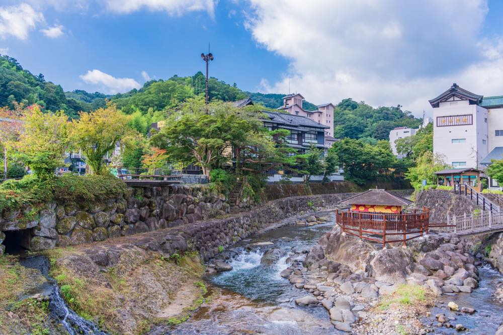 【修善寺温泉】誕生日で泊まりたい旅館・ホテル15選！記念日プランあり・ファミリーにおすすめ・高級宿など温泉大好きな筆者が徹底調査！