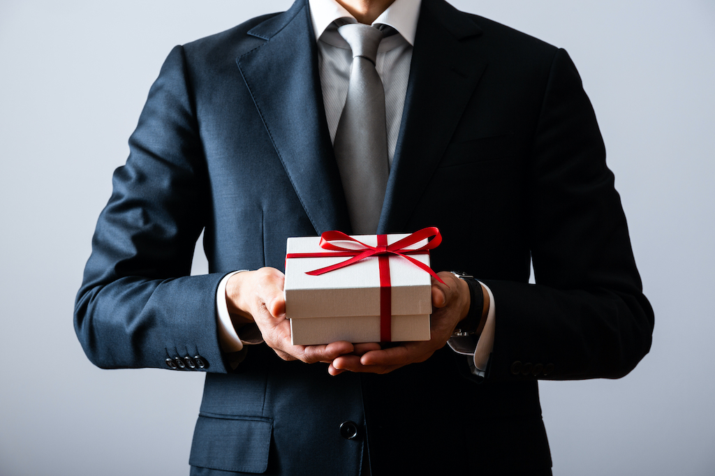 【予算5,000円】30代の男性がもらって嬉しいプレゼントおすすめ15選!人気のビジネスアイテムから実用品まで同世代ライターが話題のアイテムを徹底紹介!