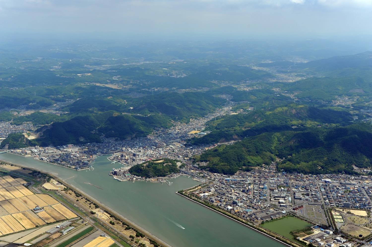 【保存版】笠岡デートならここ！隣町に住む筆者おすすめの15スポット【道の駅・花畑・笠岡諸島・おいしいグルメまで】