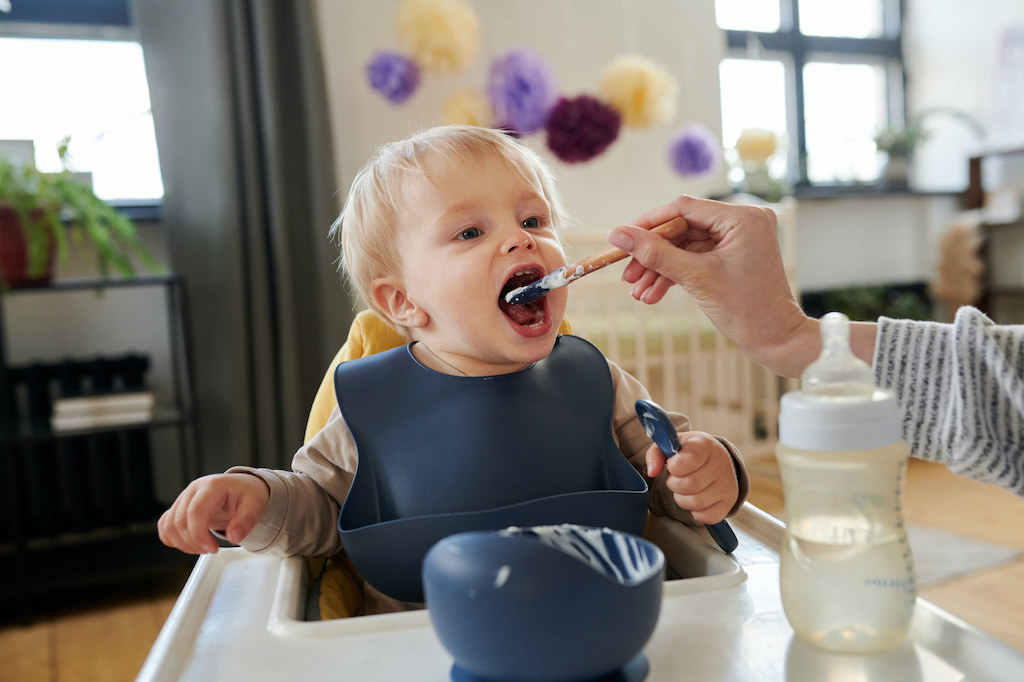 離乳食の食器おすすめ10選！吸盤付きやおしゃれで長く使えるものを選び方のポイントとともにこだわりの強い2児のママライターが紹介