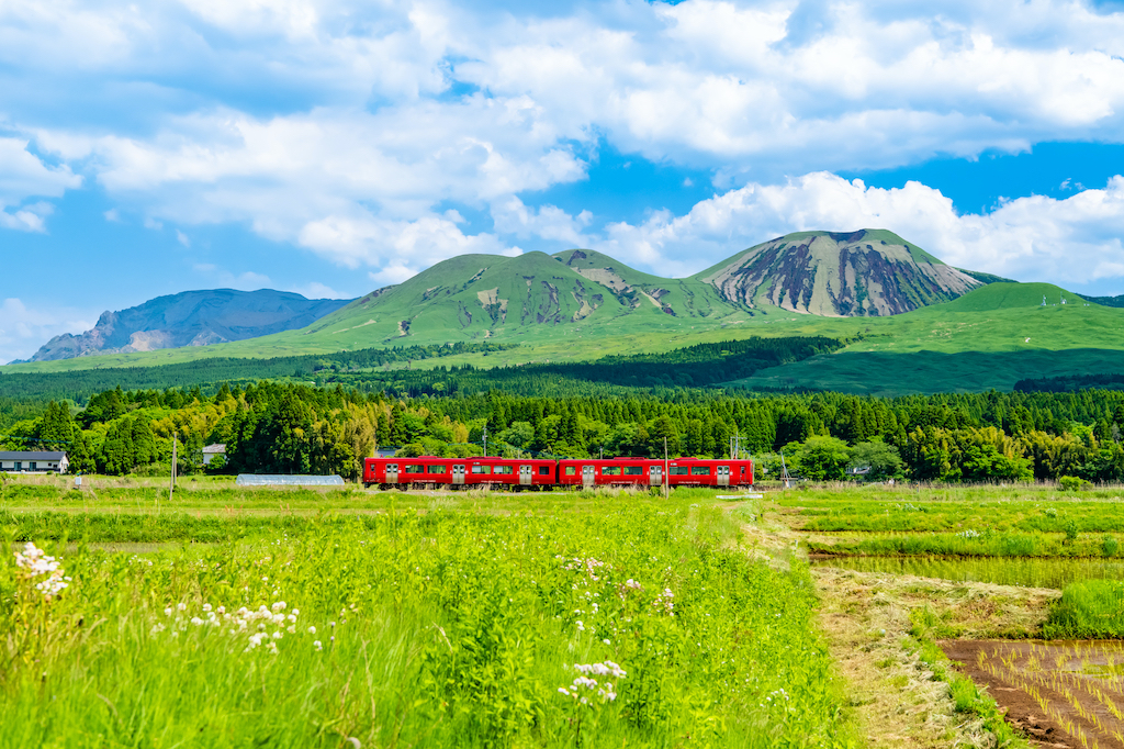 【2024年】熊本のドライブ観光スポット15選！九州在住の筆者厳選のレンタカーや車で行きたい旅行スポットはここ！