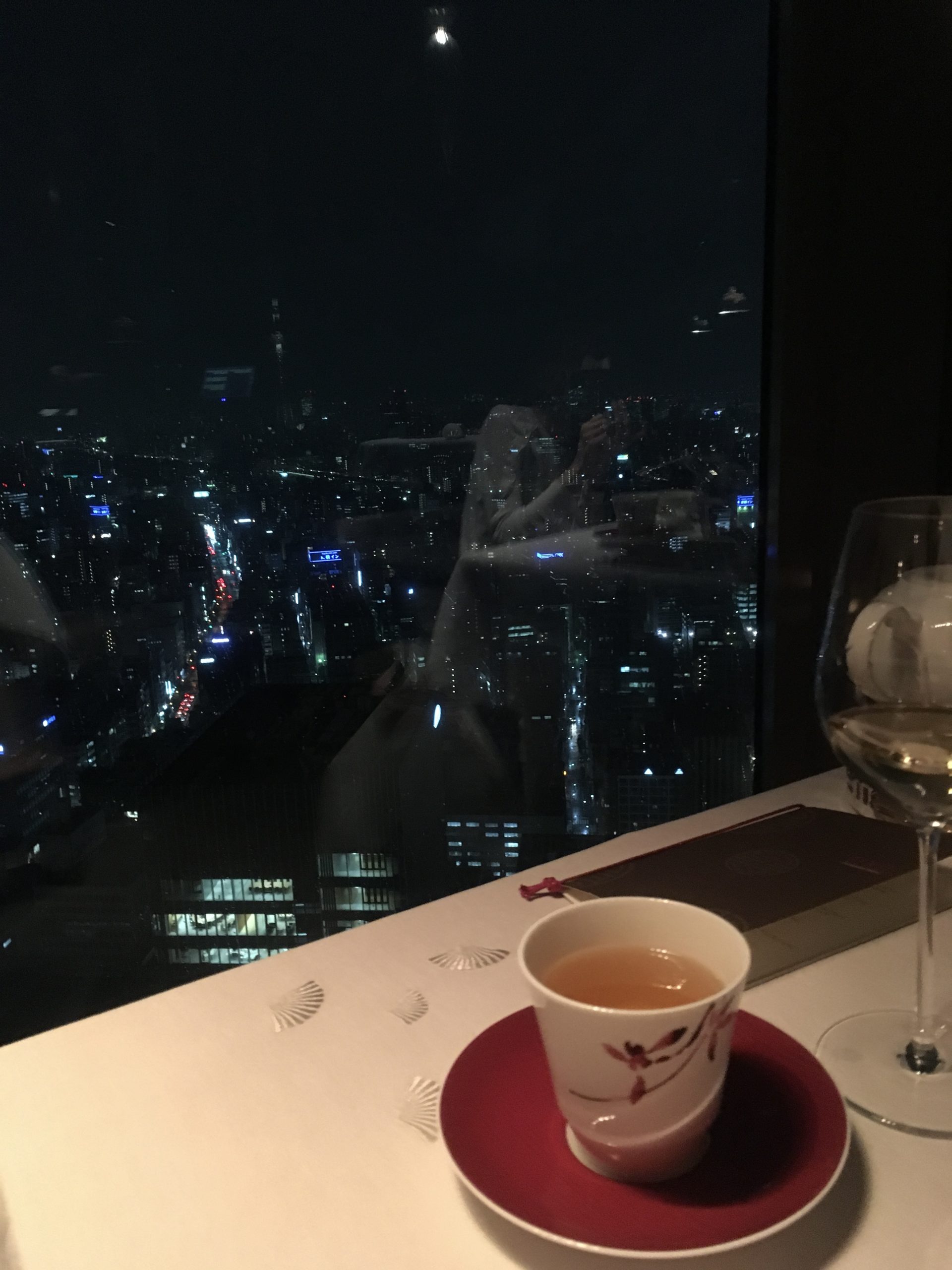 パノラマビューとともにミュシュラン獲得のレストランで食べる「広東料理 センス/マンダリン オリエンタル 東京」
